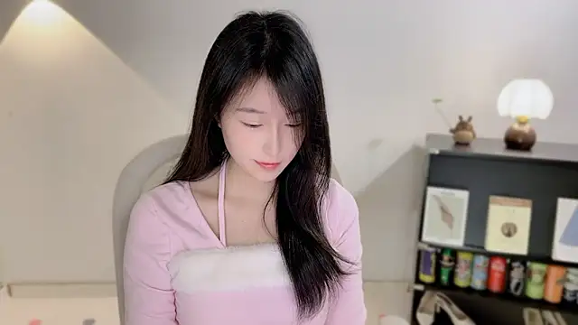 Onechestnut online show from 12-21-25, 12:51