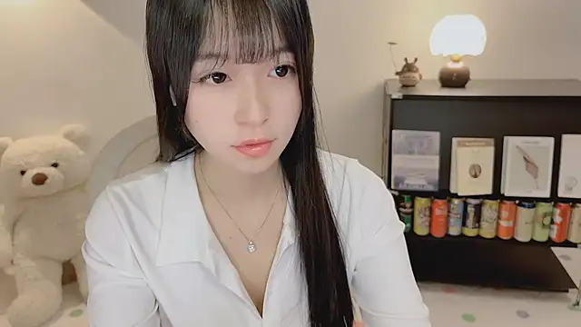 Onechestnut online show from 06-05-26, 03:33