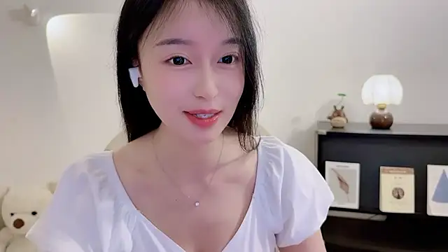 Onechestnut online show from 12-01-25, 06:03