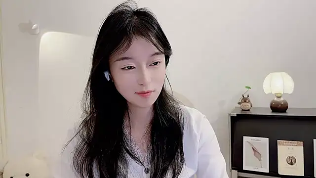 Onechestnut online show from 11-18-25, 06:17