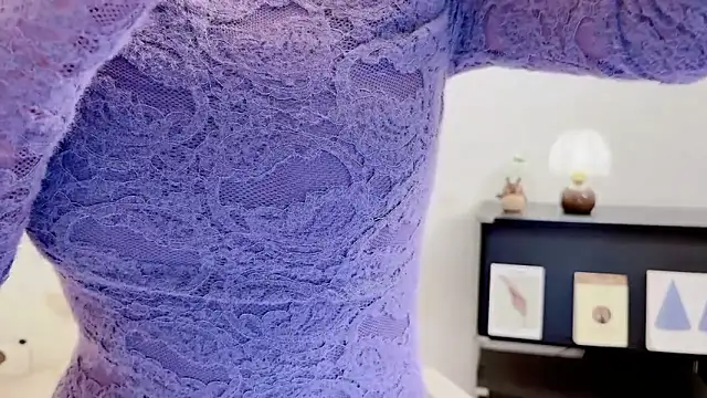 Onechestnut online show from 11-30-25, 06:14