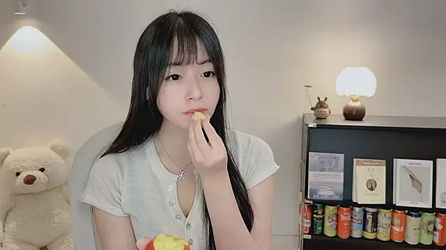 Onechestnut online show from 06-07-26, 11:15