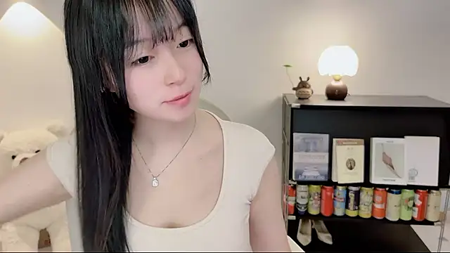 Onechestnut online show from 06-25-26, 05:12