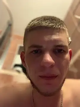 macho1347 online show from 10-22-25, 03:39