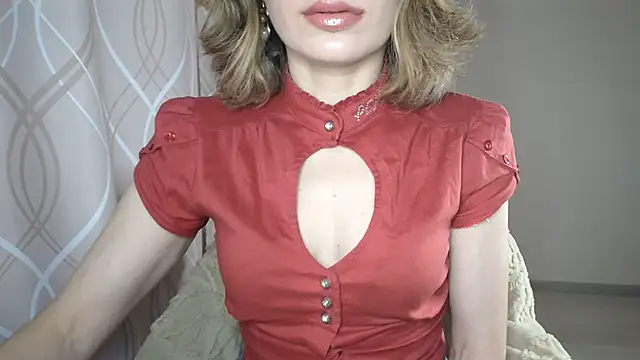 miss  Sophie online show from 10-31-25, 08:00