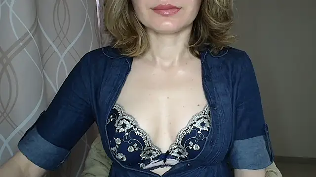 miss  Sophie online show from 05-03-26, 08:30
