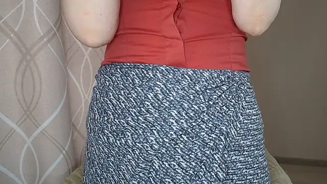 miss  Sophie online show from 04-19-26, 11:00
