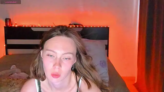 LolaMeddisson online show from 07-22-26, 01:51