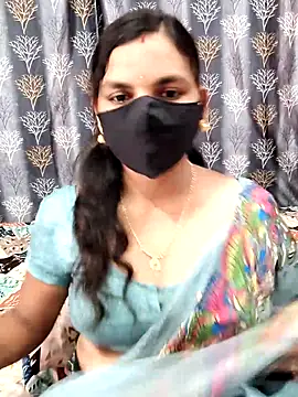 Snapshot of Lalitha-1995 chatting on 07-04-26, 05:58 Lalitha-1995 online show from 07-04-26, 05:58