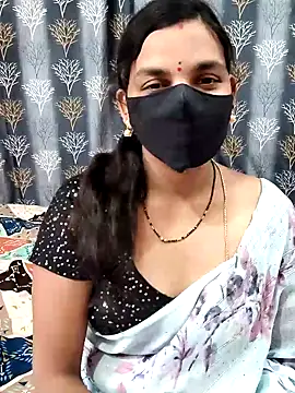 Snapshot of Lalitha-1995 chatting on 06-23-26, 05:49 Lalitha-1995 online show from 06-23-26, 05:49