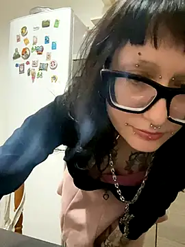 severingratty online show from 10-13-25, 06:42