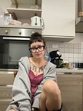 severingratty online show from 10-24-25, 06:45