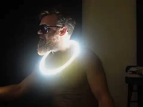 Stewart Barnz online show from 04-25-26, 02:47