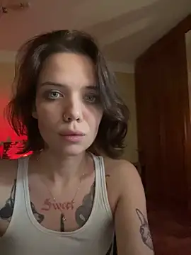 Snapshot of enchanting_chloe chatting on 10-09-25, 06:52 enchanting chloe online show from 10-09-25, 06:52