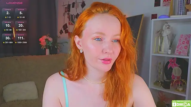 JoyceJones online show from 11-29-25, 08:09