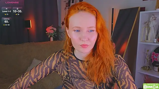 JoyceJones online show from 11-23-25, 08:19