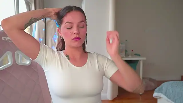 EwelynScott online show from 11-05-25, 07:00