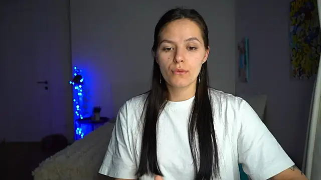 EwelynScott online show from 11-30-25, 11:05