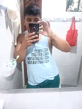 Snapshot of Oscariin96 chatting on 02-27-26, 11:37 Oscariin96 online show from 02-27-26, 11:37