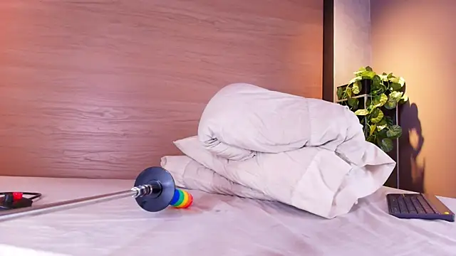 alexamonroe  online show from 10-30-25, 09:55