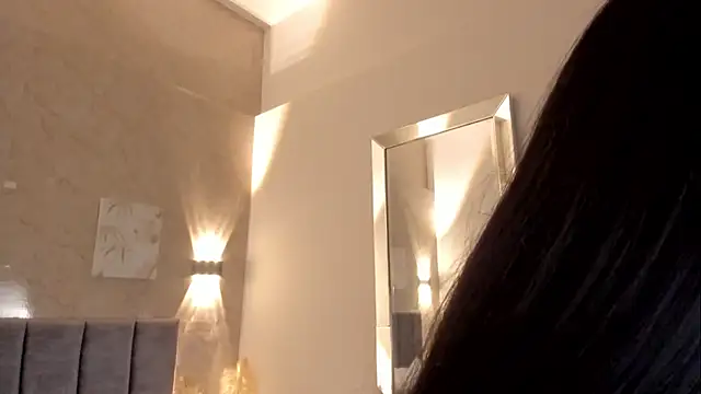 Lunaa bellaa online show from 01-15-26, 07:50