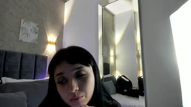 Lunaa bellaa online show from 03-16-26, 07:49