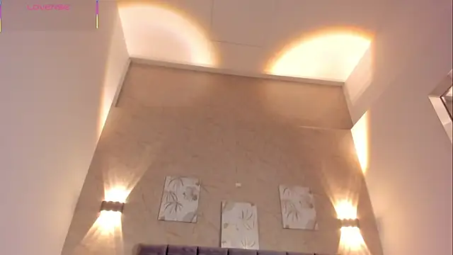 Lunaa bellaa online show from 10-24-25, 07:46