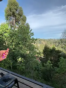 Rose-andres online show from 10-31-25, 09:22