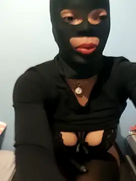 Snapshot of sweetybae75 chatting on 10-18-25, 02:35 sweetybae75 online show from 10-18-25, 02:35