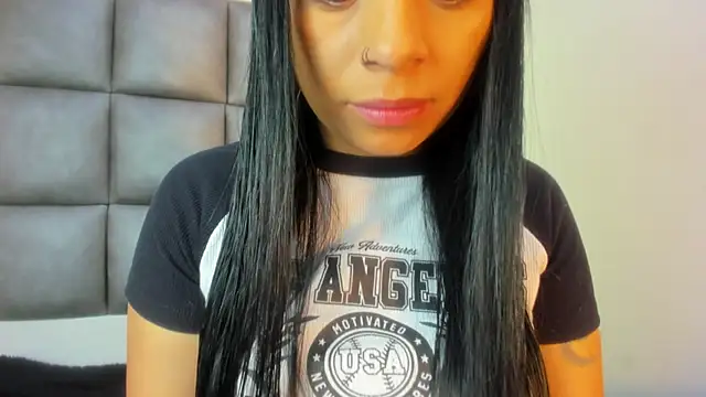 Mia lopez   online show from 10-01-25, 11:58