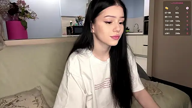 KateHardcastle online show from 10-01-25, 01:26