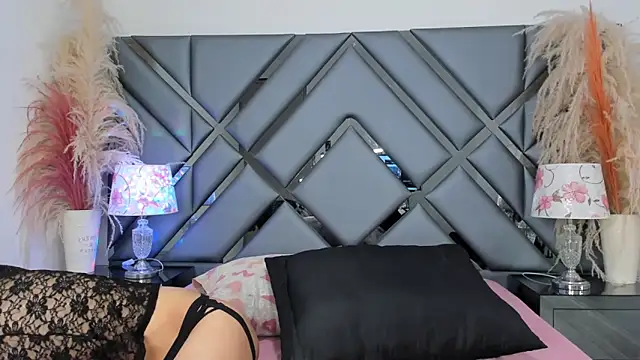 Milan LewisS online show from 11-08-25, 12:09