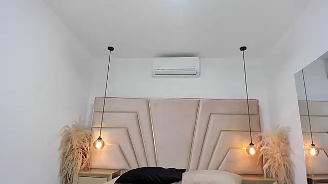 Milan LewisS online show from 05-08-26, 11:58