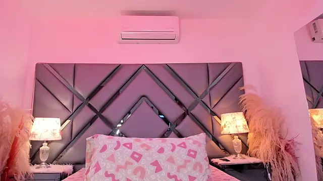 Milan LewisS online show from 03-27-26, 12:39