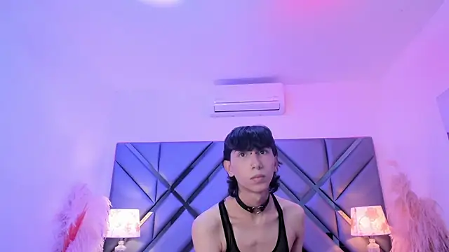 Milan LewisS online show from 03-04-26, 01:19