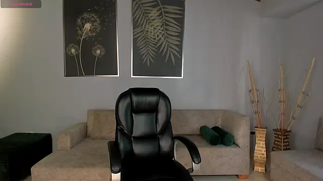 MeganScott online show from 12-04-24, 08:01