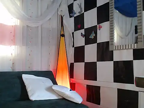 Snapshot of kendraof chatting on 09-26-25, 05:20 kendraof online show from 09-26-25, 05:20