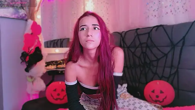 NataliaPrada s online show from 10-15-25, 05:21