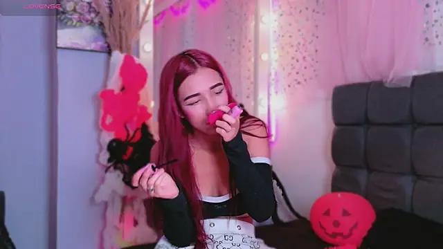 NataliaPrada s online show from 10-27-25, 04:52