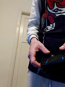 ijustwannafuckyou6969 online show from 02-12-26, 08:52