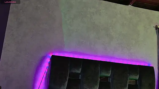 Taurito    online show from 10-13-25, 06:04