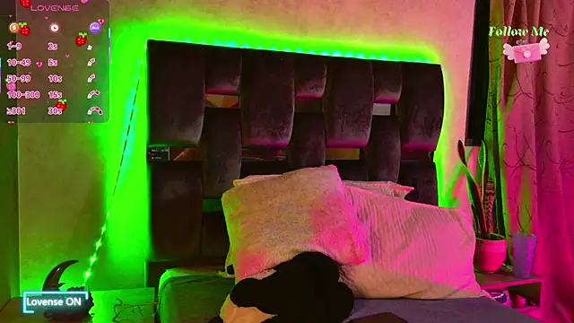 Taurito    online show from 11-06-25, 05:33