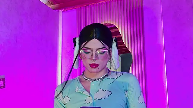 Taurito    online show from 03-25-26, 04:50