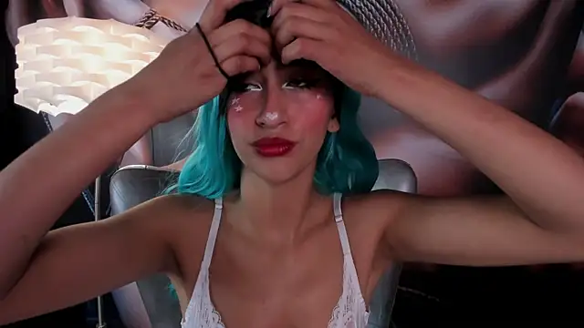 miss   taylor online show from 04-09-26, 02:24