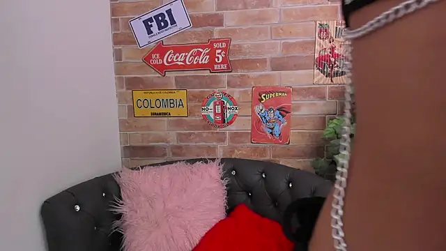 miss   taylor online show from 02-12-26, 02:33