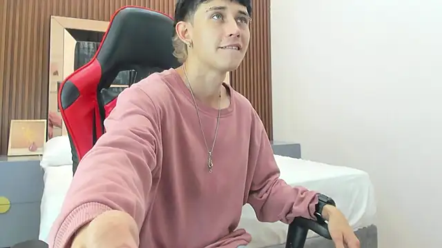 Michael blue online show from 10-11-25, 08:10