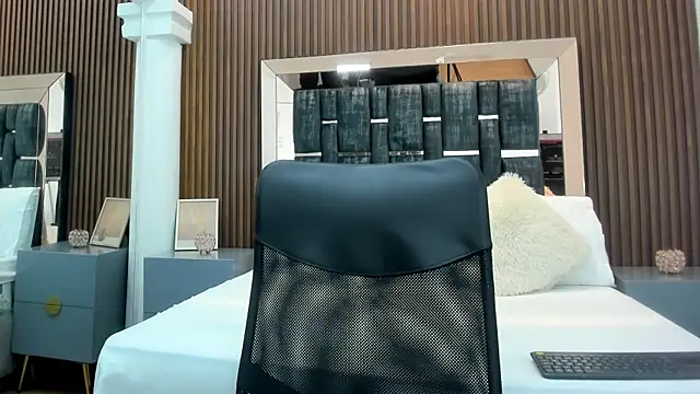 Michael blue online show from 03-12-26, 07:29