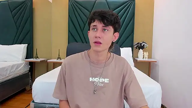 Michael blue online show from 03-20-26, 07:37