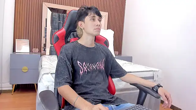 Michael blue online show from 11-01-25, 09:08