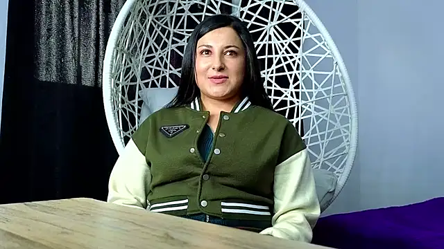 cuteeimy online show from 11-06-25, 06:56